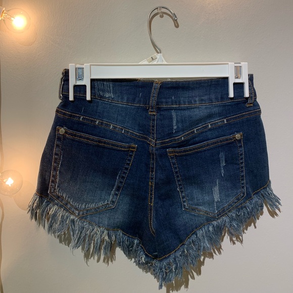 NWT Altar’d state distressed shorts - Picture 2 of 3